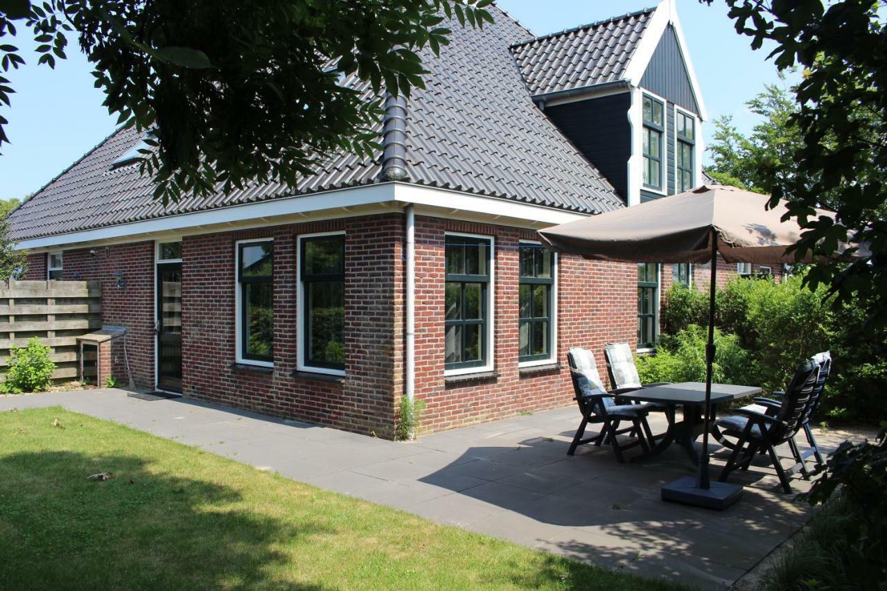 Appartementen - Bungalowpark Mooyeveld - Uniek Gelegen In De Duinen! Egmond Binnen Bagian luar foto